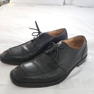 Pronto Uomo Black Leather Oxfords